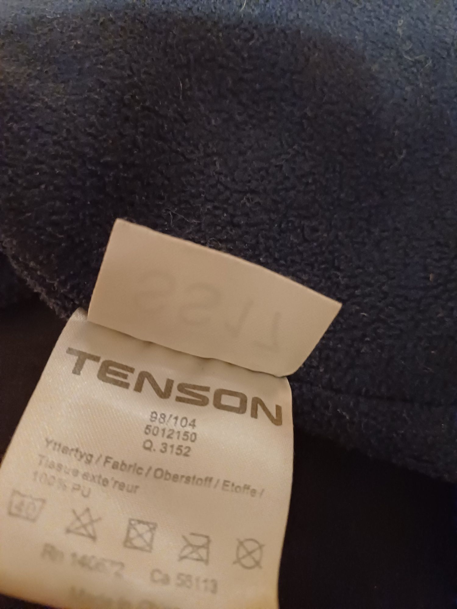 Spodnie gumowane, ocieplane rozmiar 98/104 firmy Tenson.