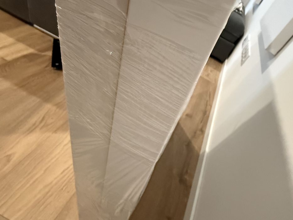 Dois quadros com pintura abstrata JLau