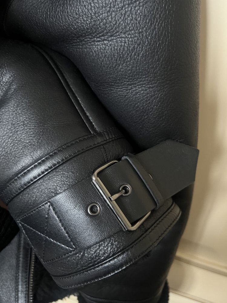 Жіноча шкіряна  дублянка Massimo Dutti