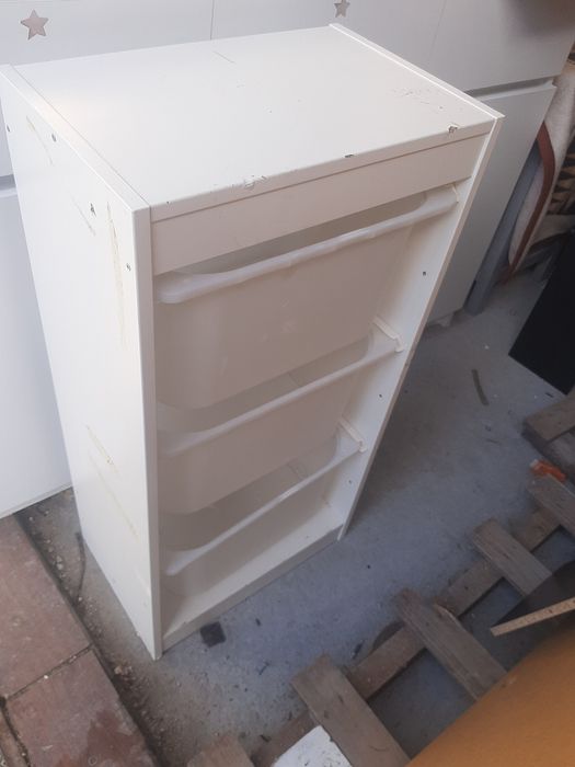 Sprzedam regał Ikea trofast z pojemnikami