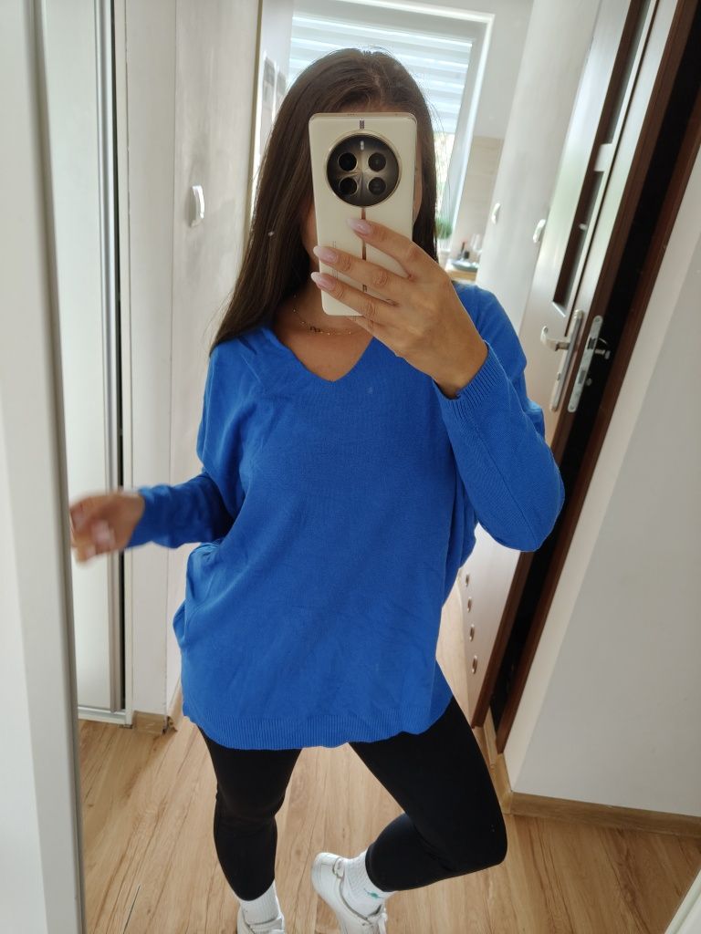 Chabrowy sweter uni uniwersalny błękit oversize