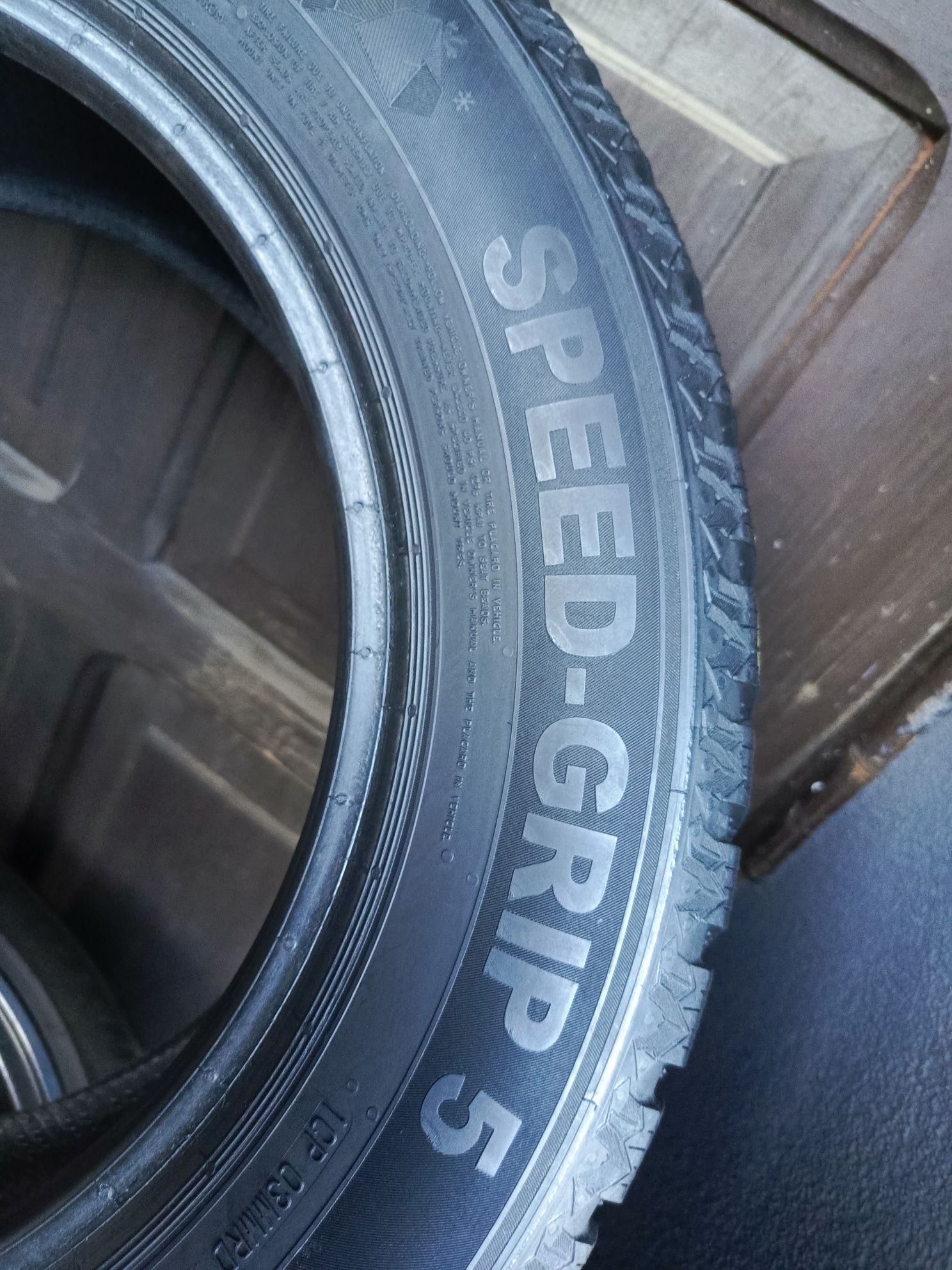 Sprzedam bardzo ładne opony Semperit 185/65 r15