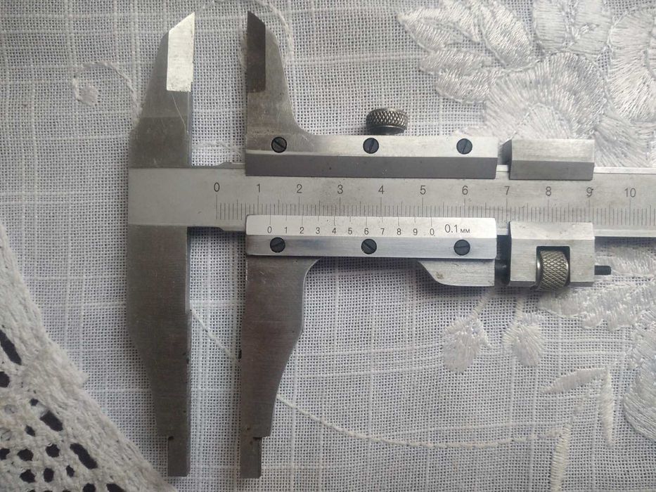 Продам штангенциркуль ШЦ-250-0,1