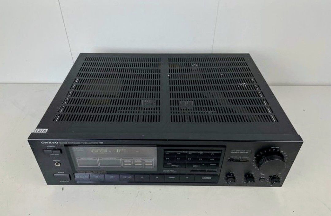 Amplificador / Receiver Onkyo TX-840