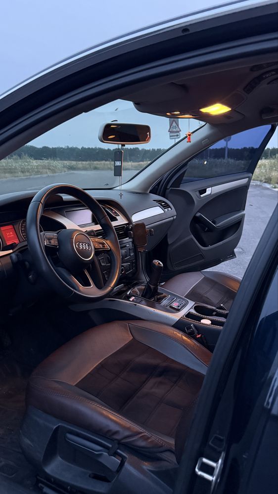 Продам Audi A4 B8K8