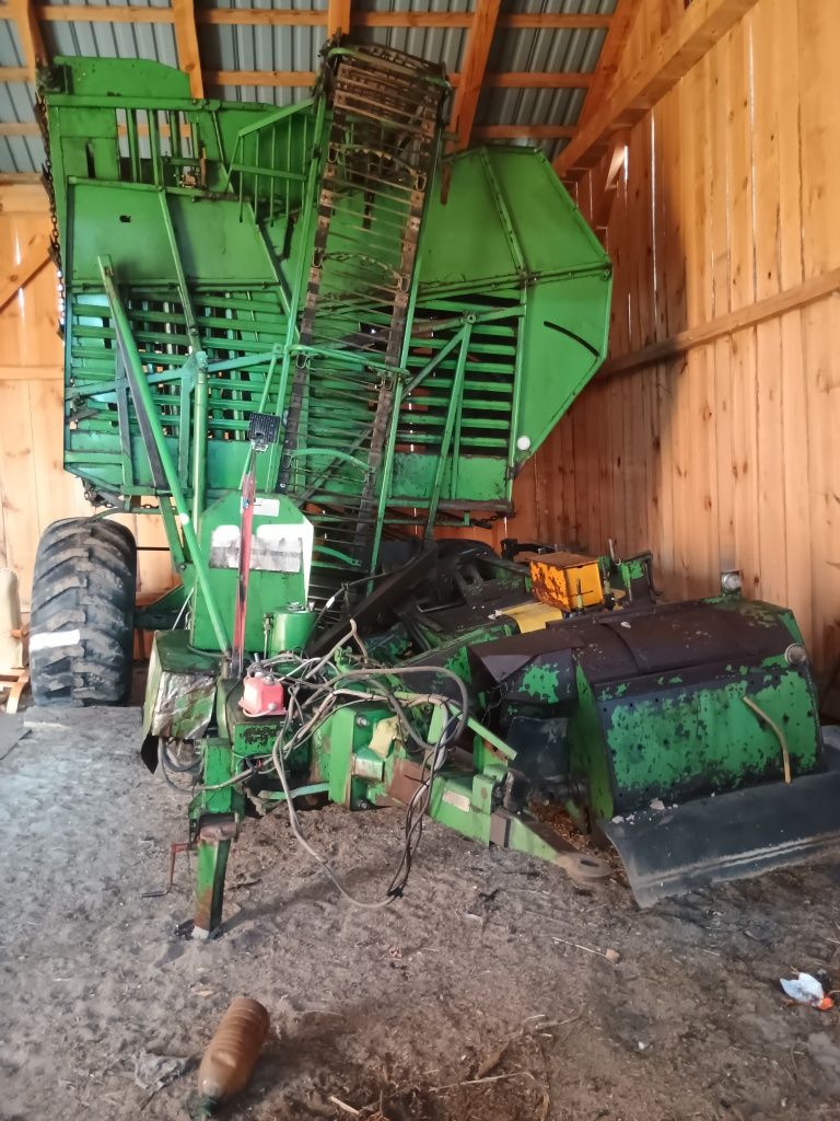 Kombajn buraczany Stoll v202