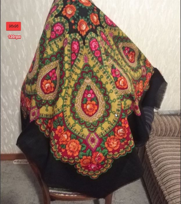 Нові українські хустки