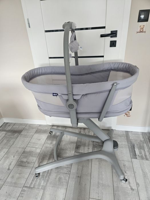 Łóżeczko chicco + materac i tacka do jedzenia