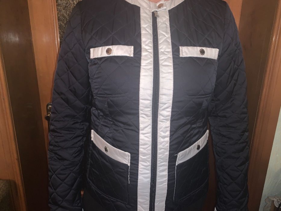 Стеганная куртка курточка деми