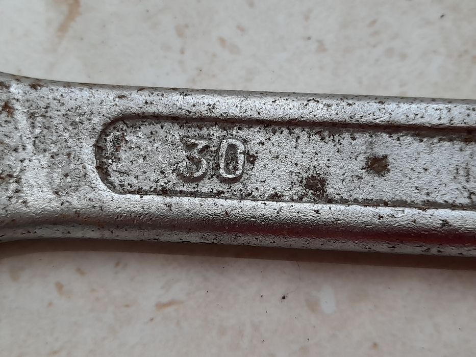 Dwa klucze płaskooczkowe 32 i 30 Kużnia i Drop Forged