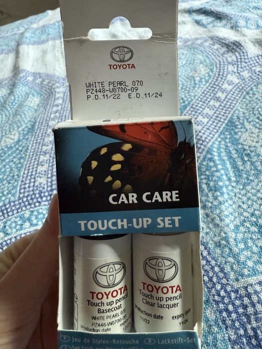 Оригінальний набір для підфарбовування подряпин Toyota White Pearl 070