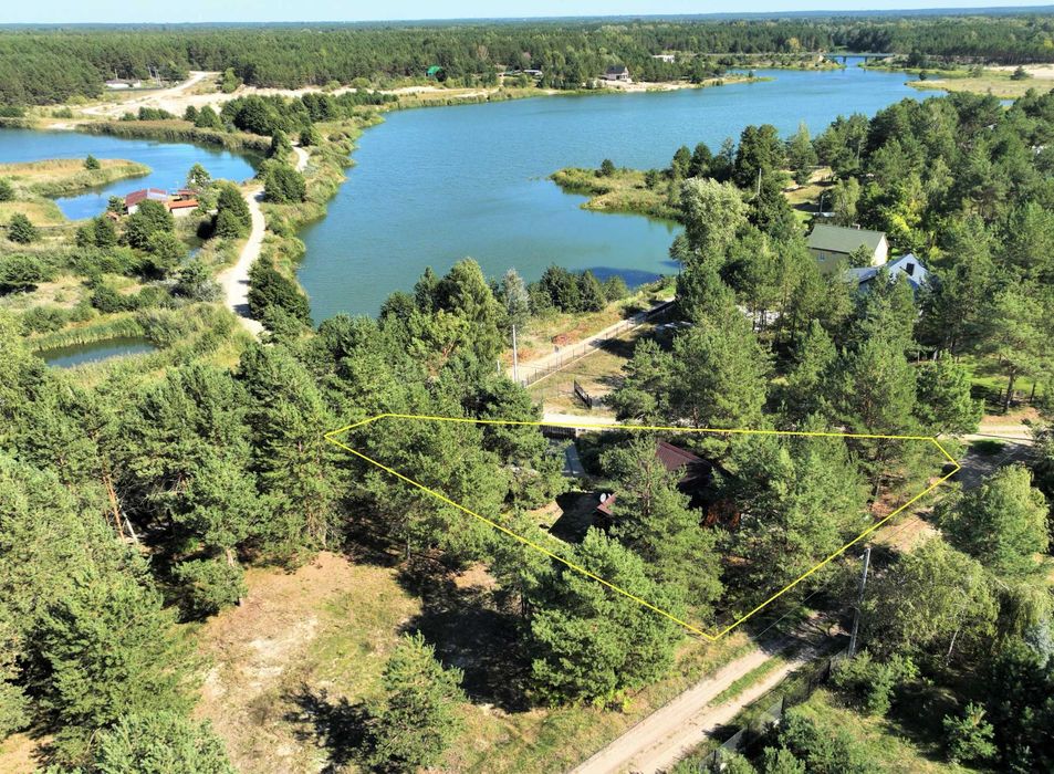 Działka z domem nad wodą