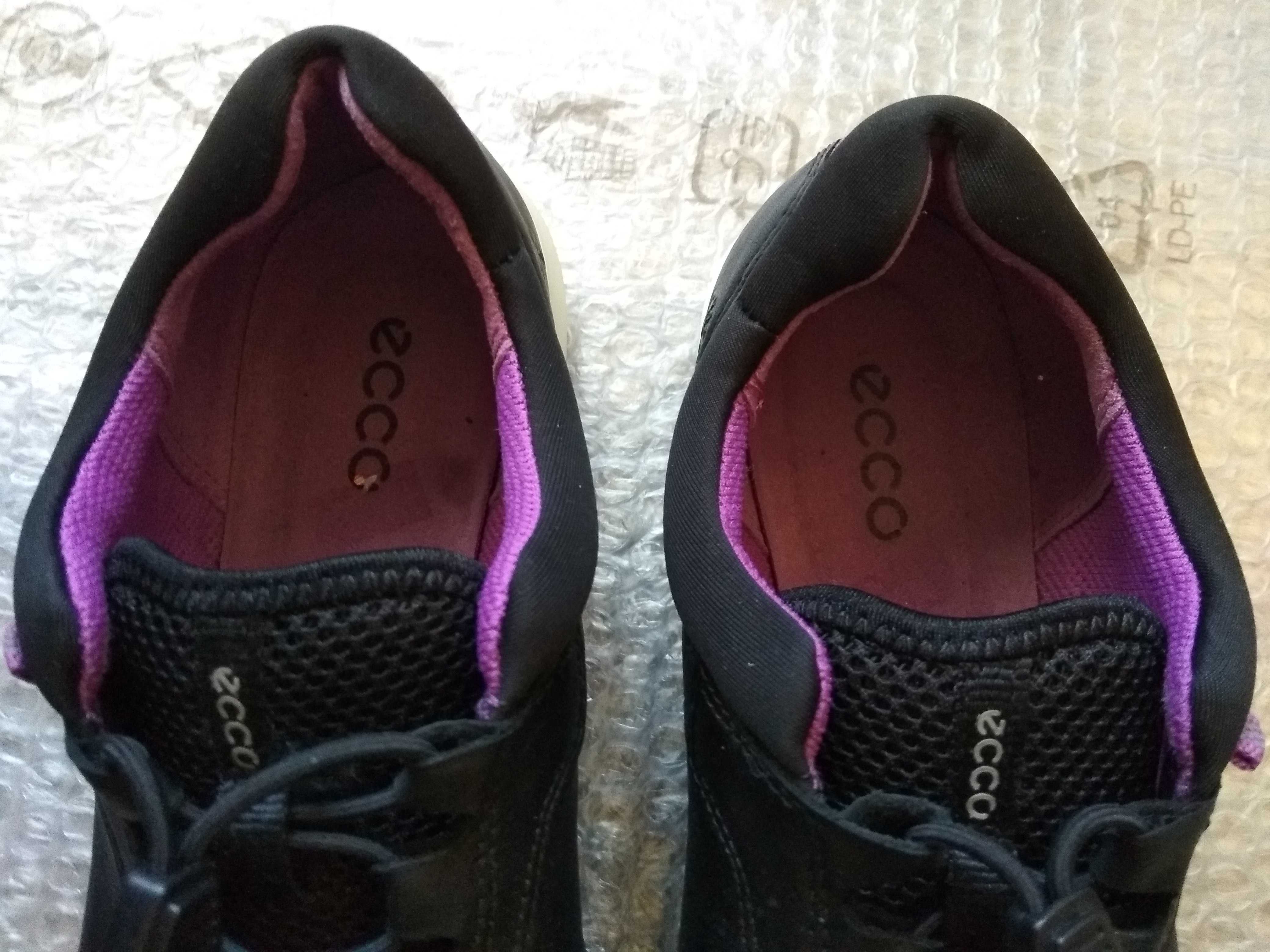 ECCO Damskie skórzane buty 41 Super stan