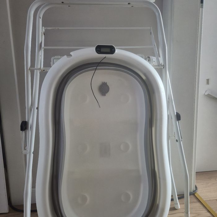 Łóżeczko przenośne- torba,przewijak sztywny, wanienka na stelażu