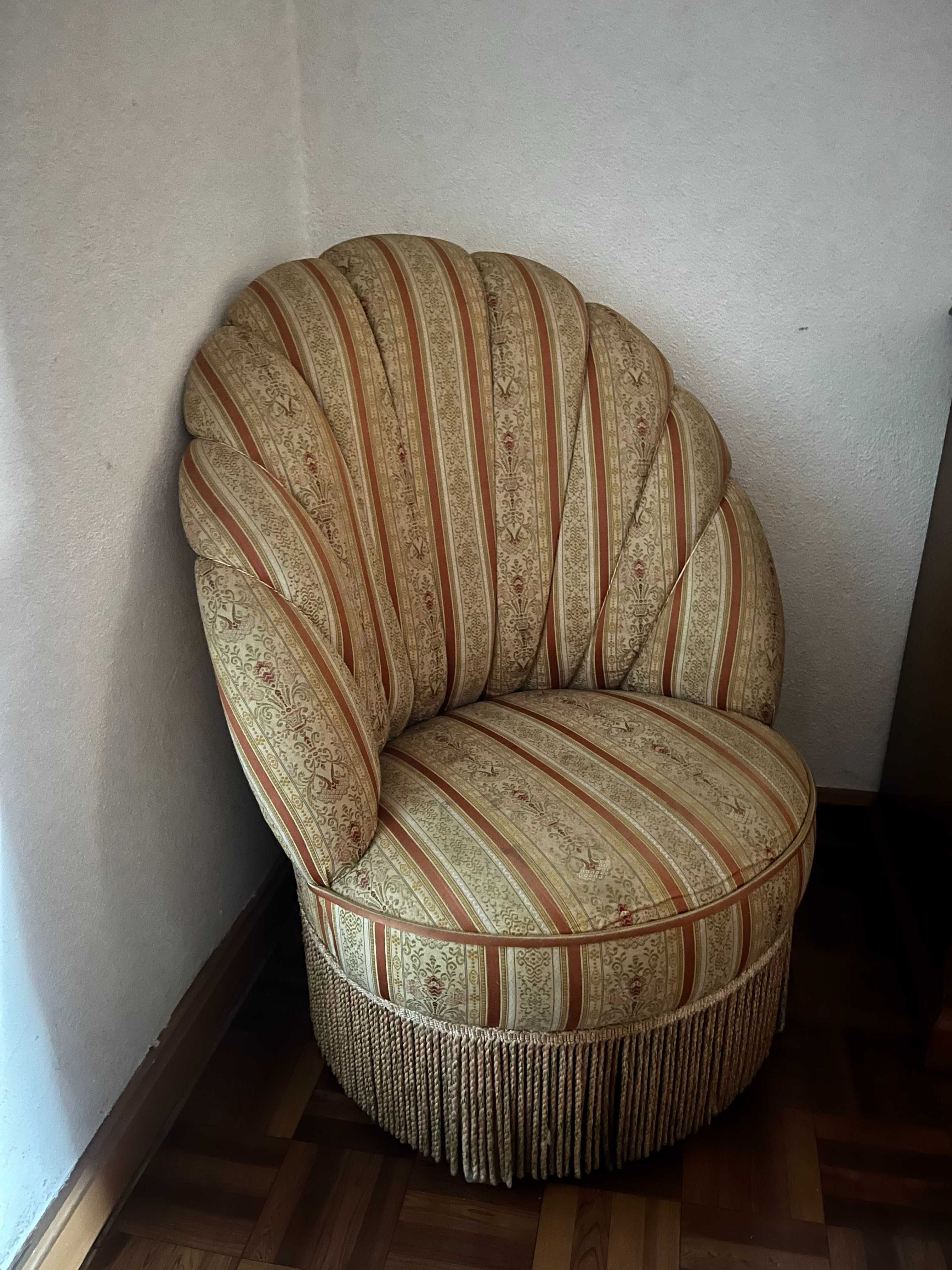 Quarto completo em madeira