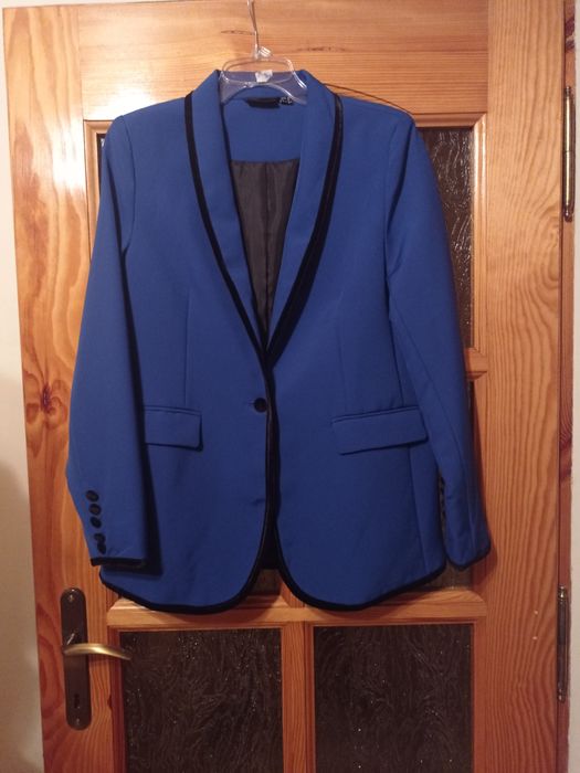 Kostium ze spodniami