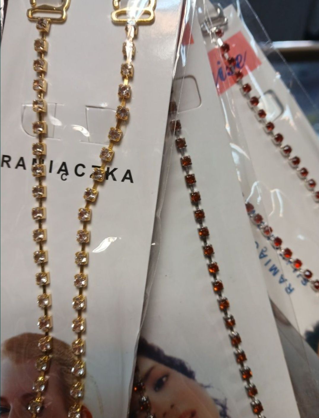 Ramiączka ozdobne