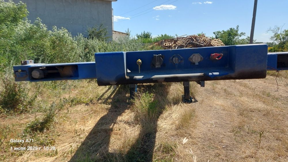 Полуприцеп контейнеровоз