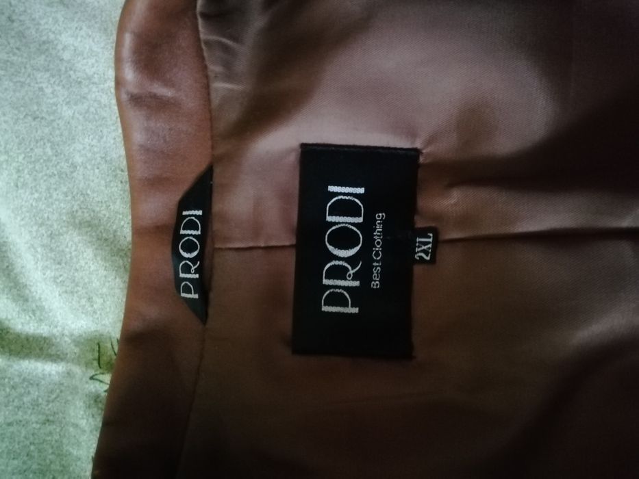 Жіночий шкіряний піджак, р. 50