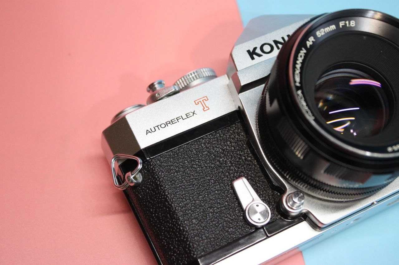Фотокамера Konica Autoreflex T + Обєктив Konica Hexanon 52mm f/1.8