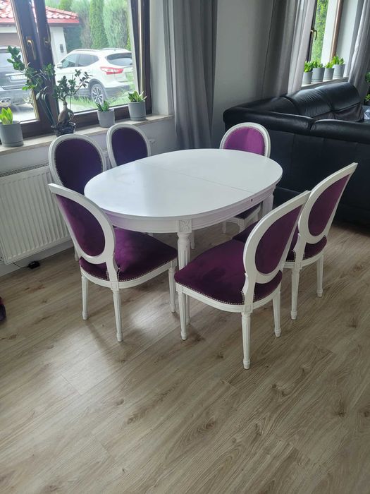 Zestaw mebli komoda, stół, krzesła