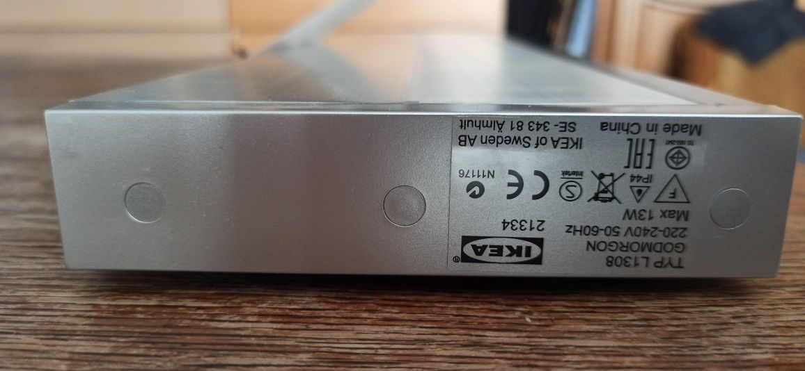 Oświetlenie do szafki łazienkowej Ikea
