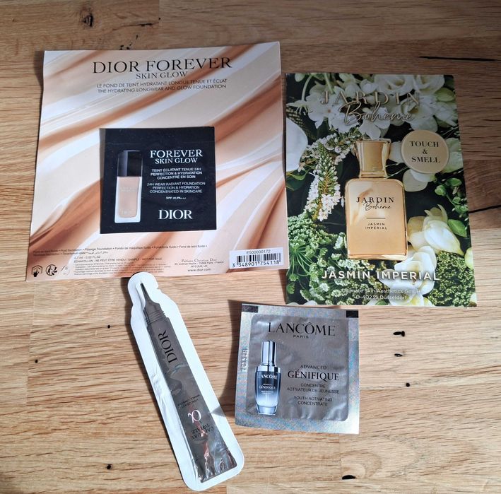 Kosmetyczka Kuferek BANGERHEAD Kalendarz Adwentowy Woreczki + Gratisy