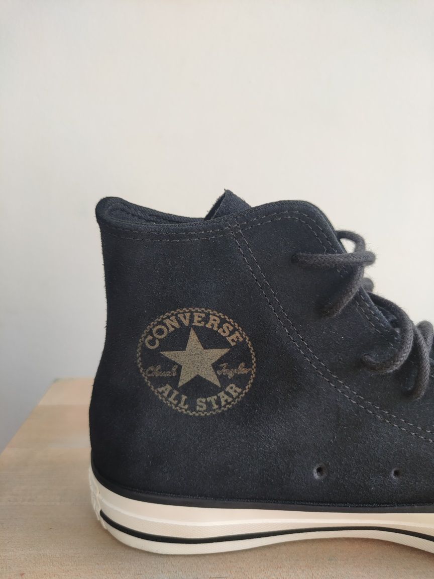 Trampki zamszowe damskie czarne Converse Chuck Taylor All Star 37,5