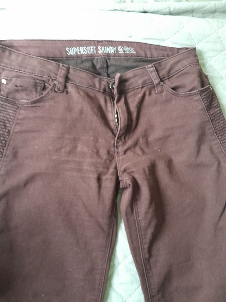 Bordowe spodnie skinny jeans, Spodnie 40 , L