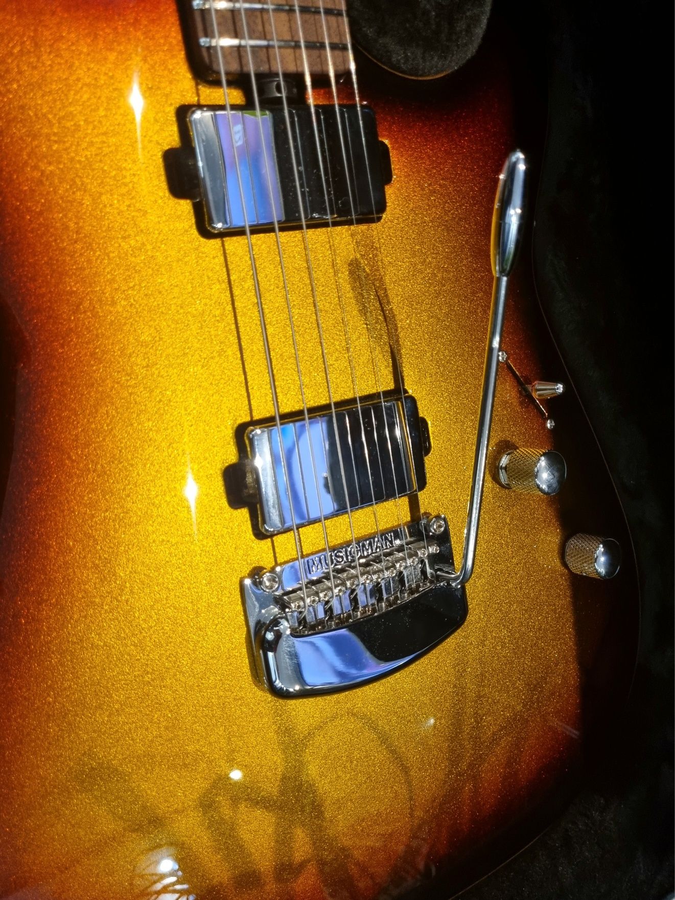 Music Man Sabre HH HT Showtime