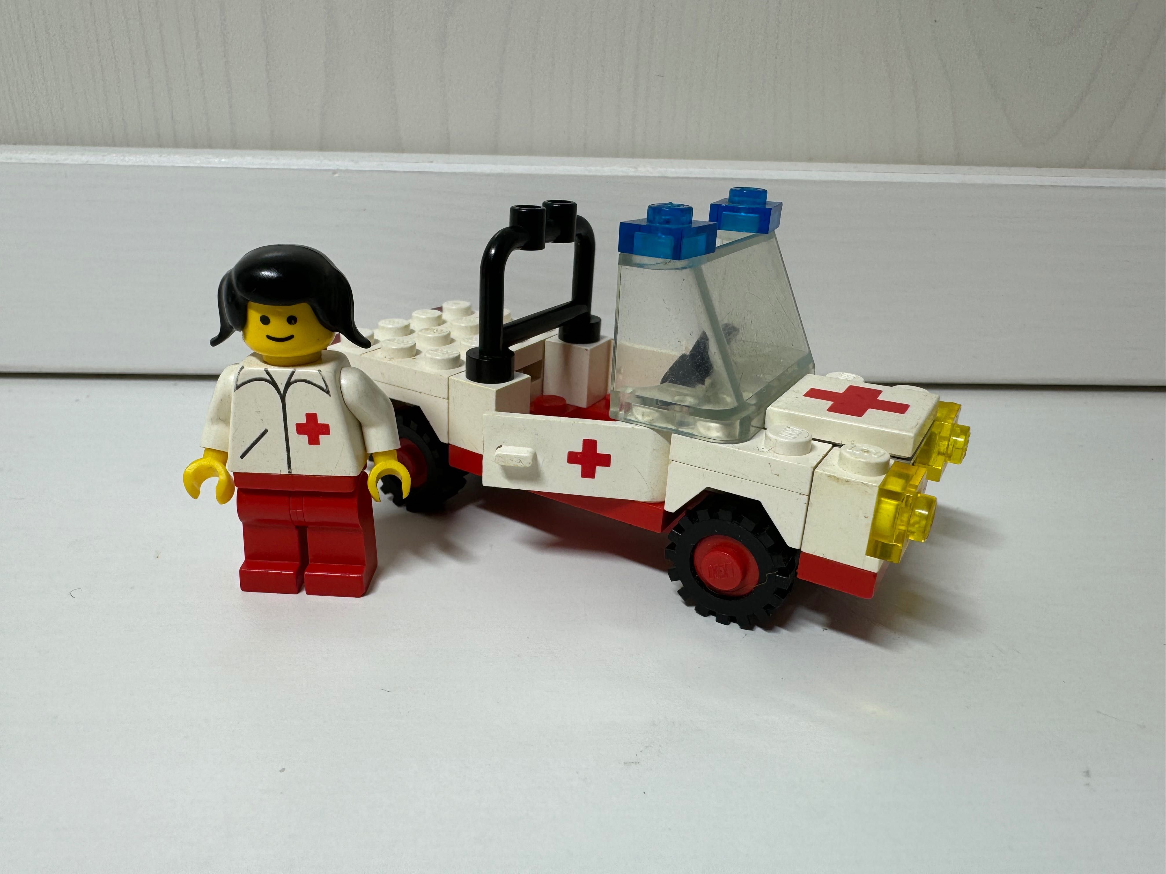 LEGO classic town; zestaw 6629 Ambulance