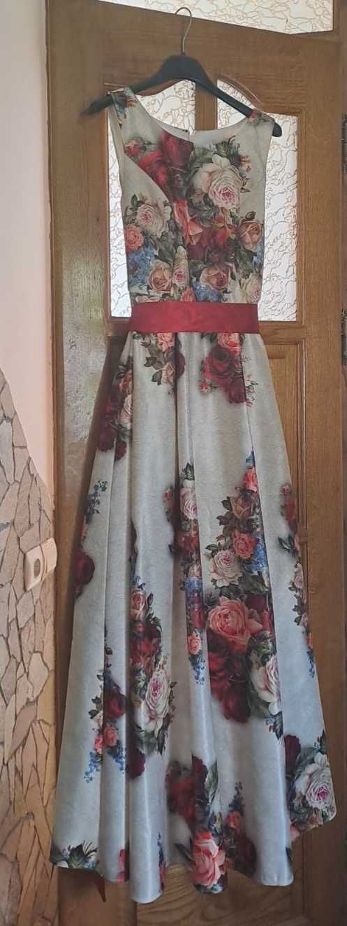 Плаття жіноче,атлас,46 розмір