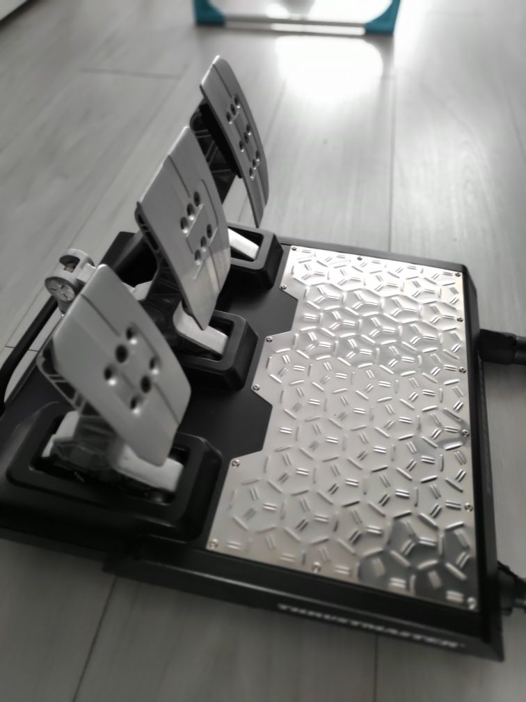 PLAYSEAT, Thrumaster T-GT 2, T-LCM, Zestaw.