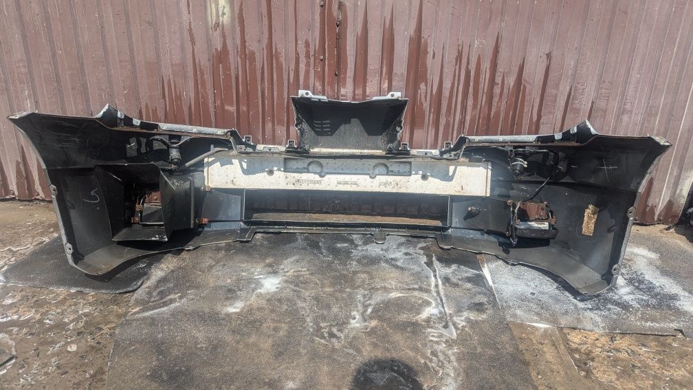 Передній бампер mitsubishi outlander MR971529