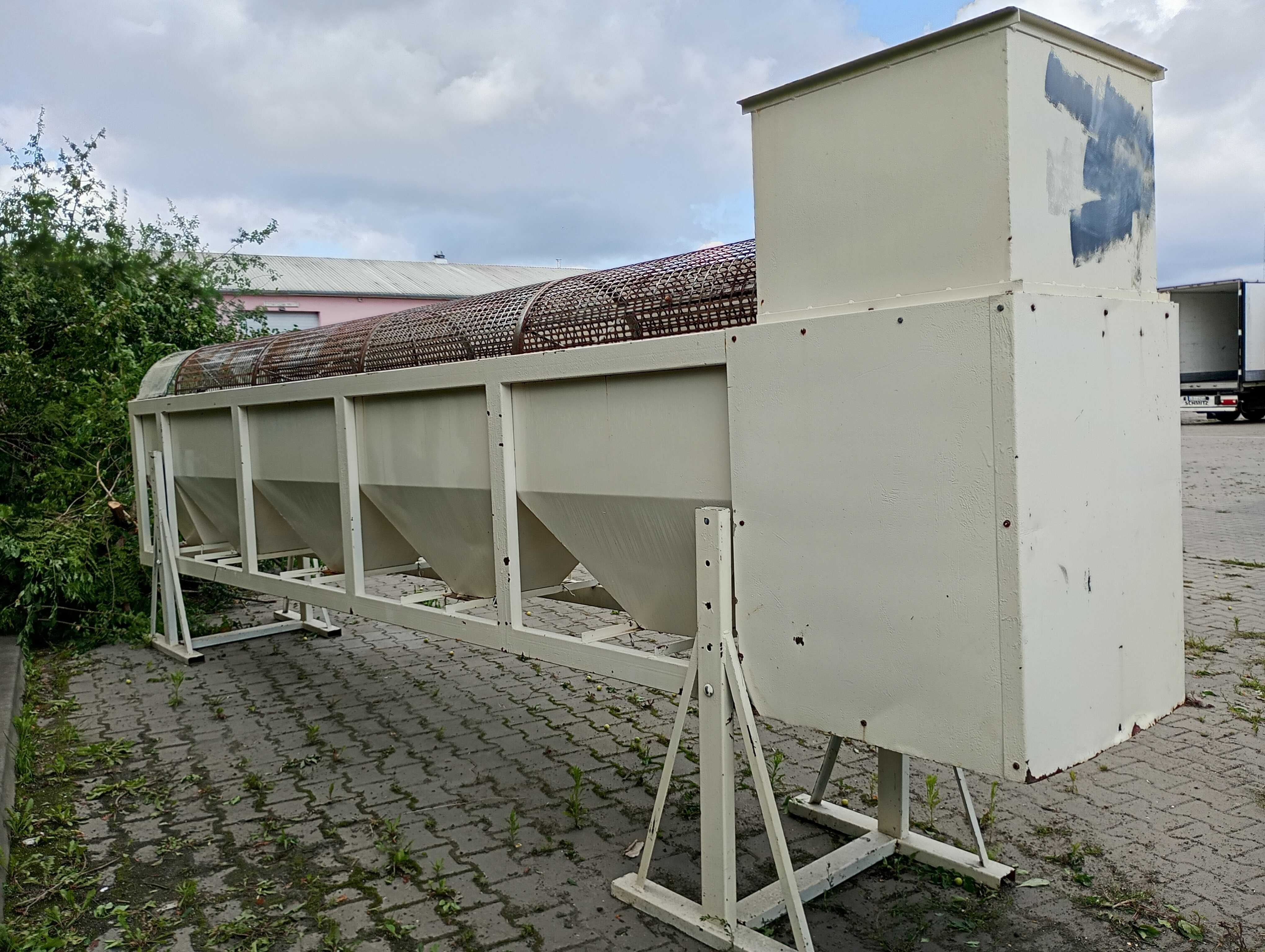 Przesiewacz/kalibrownik, na cztery frakcje kalibrowania