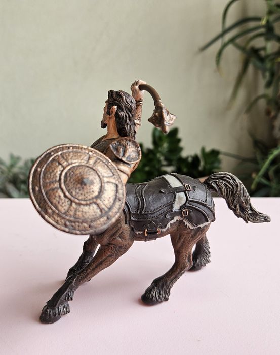 Колекційні фігурки, різних відомих фірм.