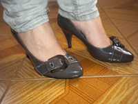 Sapatos Cinza super confortáveis Nº 38