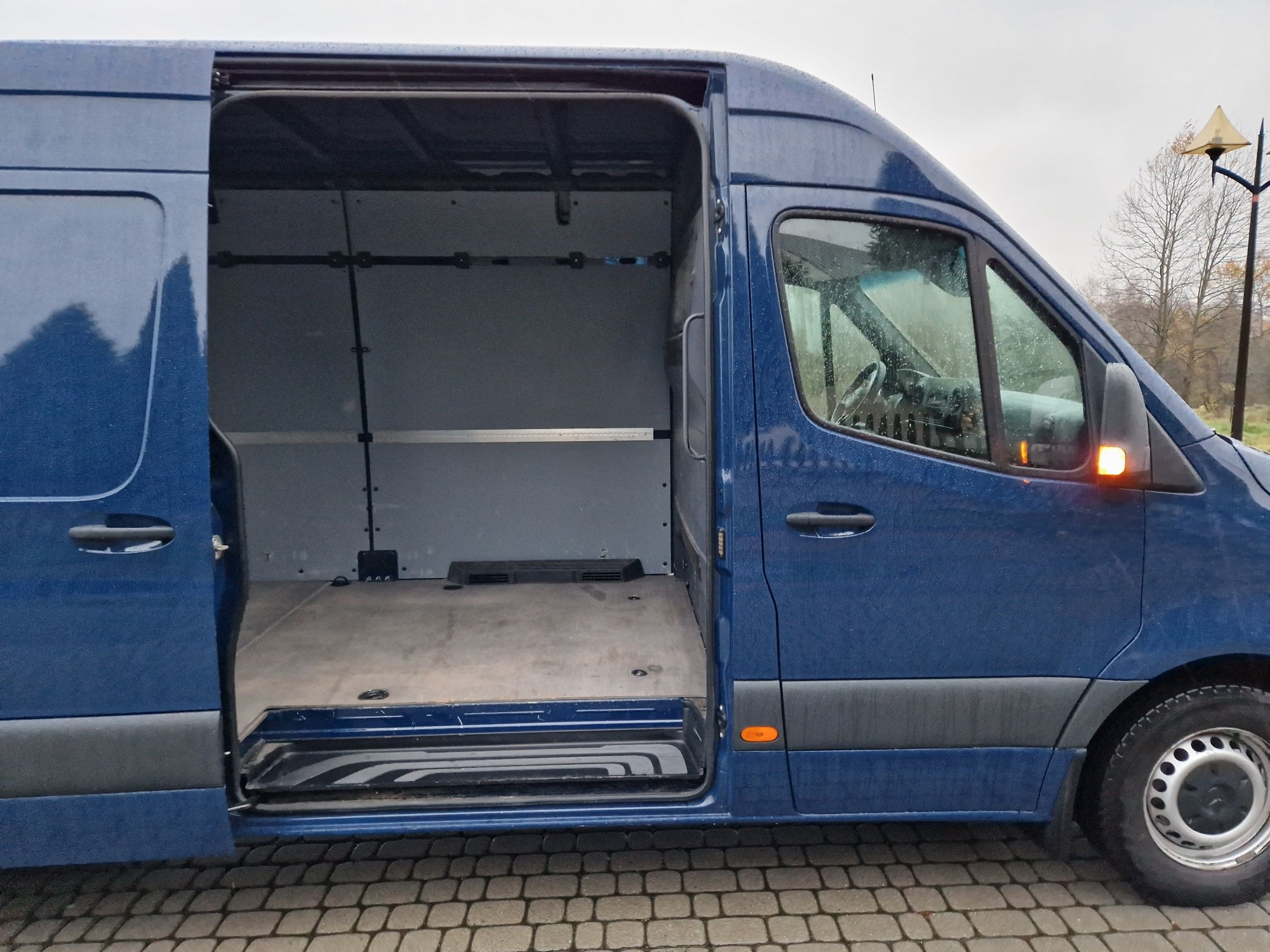 Mercedes Sprinter 319 max maxi salon Polska iveco 3,0V6 euro 6