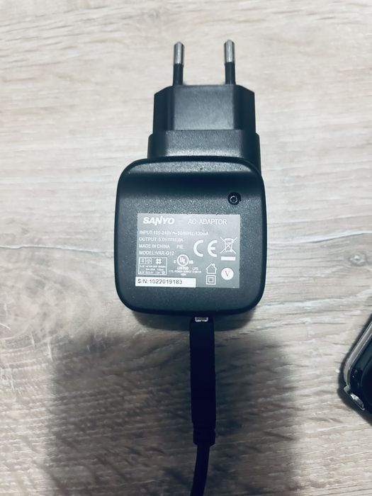 Продам відеокамеру Sanyo