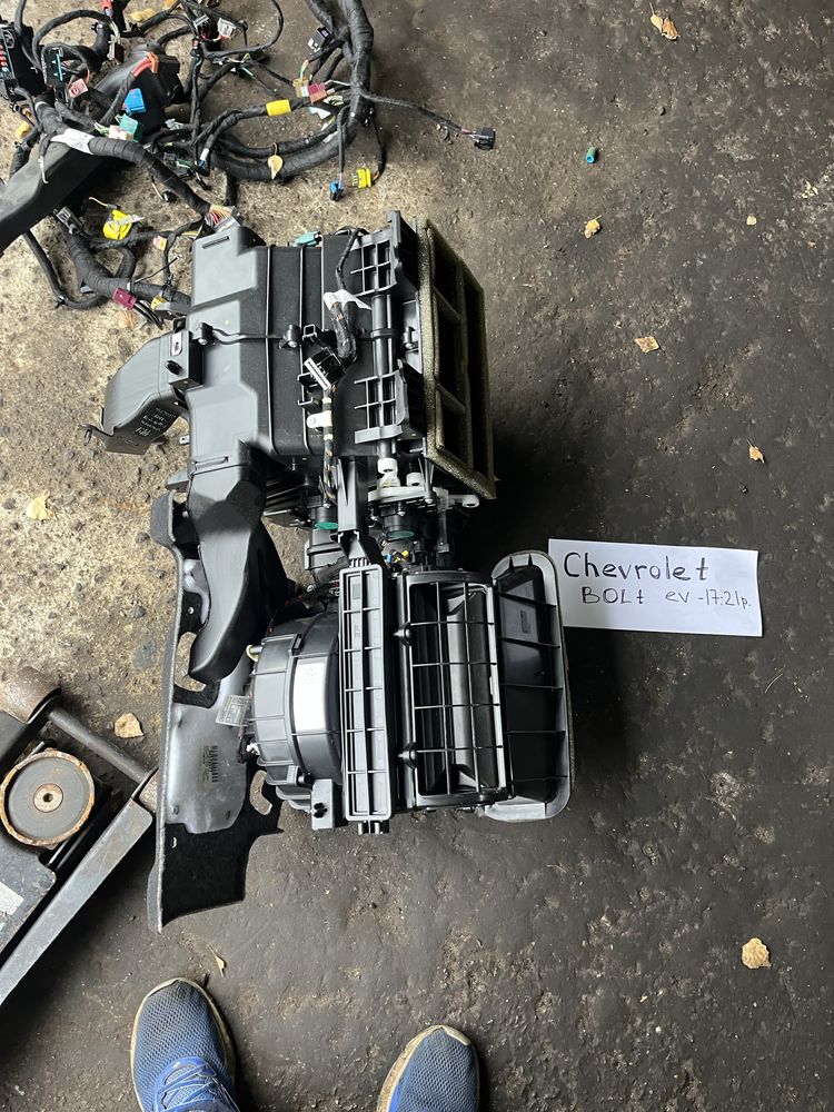 Печка салона chevrolrt bolt ev 17-21 рік