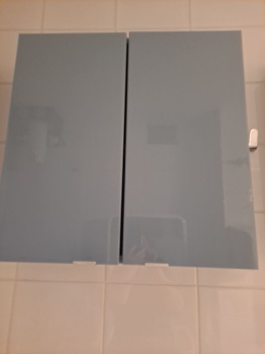 Sprzedam szafki łazienkowe