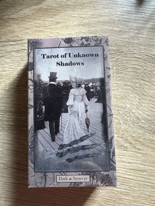 Таро карти Tarot of Unknown Shadows