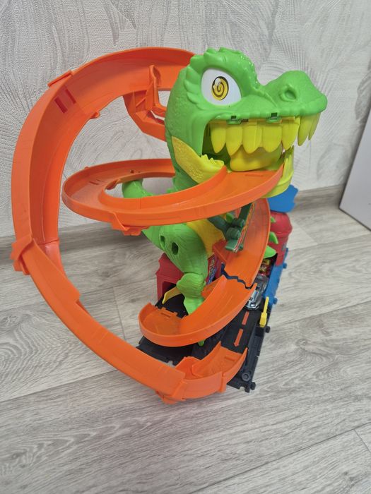 Трек хот вілс новий