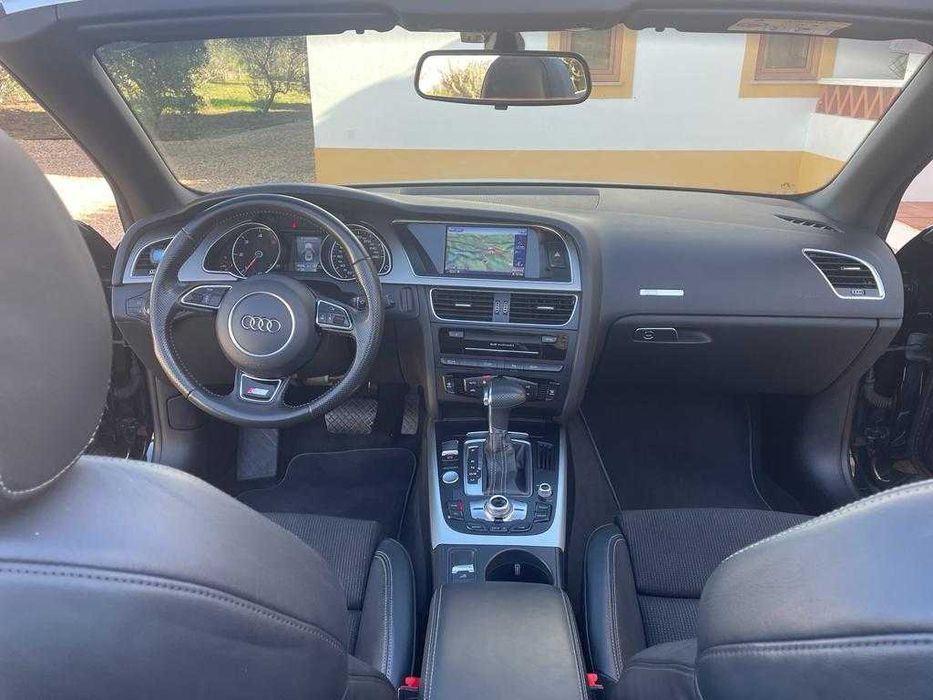 Audi A5 Cabrio 2.0 TDi S-line