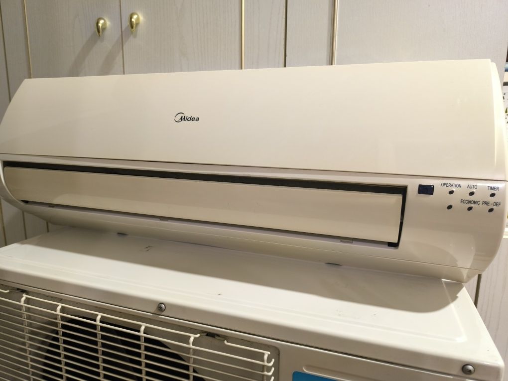 Кондиционер Midea