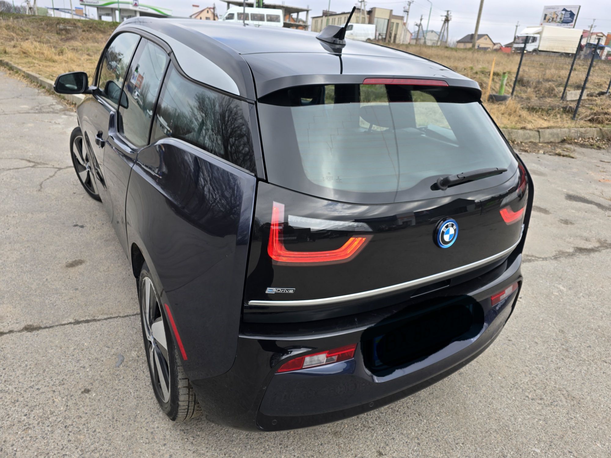 Автомобіль BMW I3.