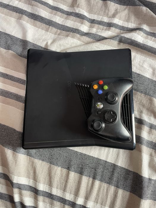 XBox 360 + comando + Kinect