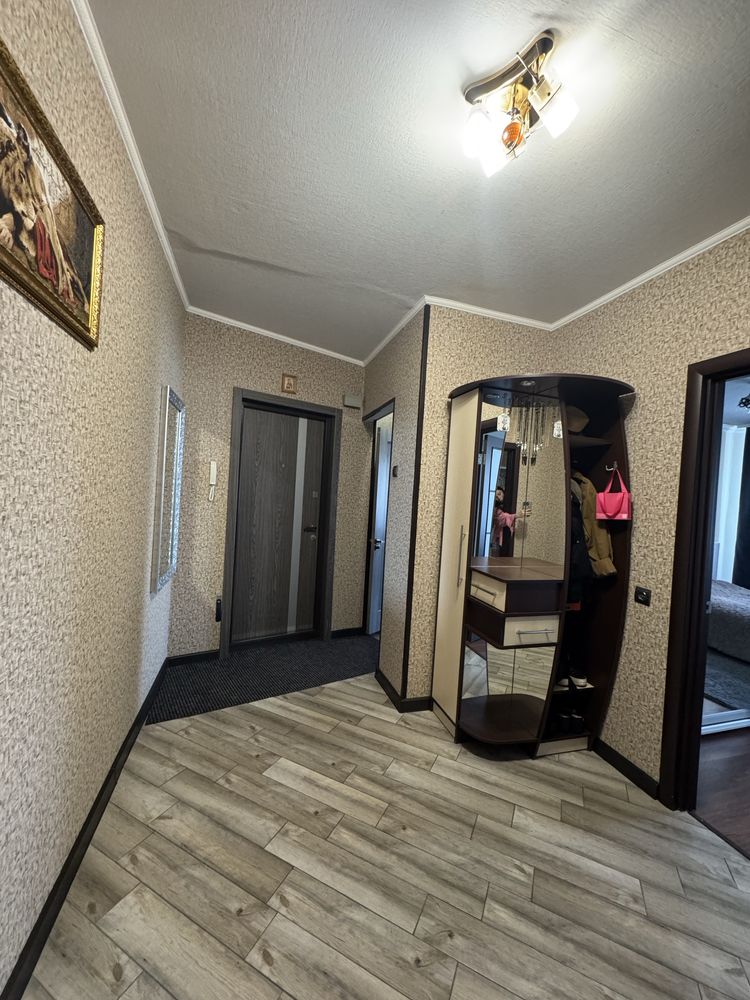 Продам чудову 3к квартиру з ремонтом в м. Миронівка