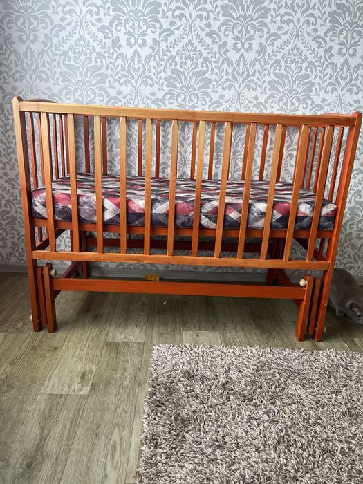 Ліжечко-маятник.
