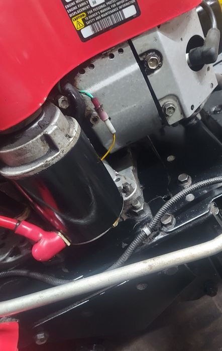 Sprzedam traktor-kosiarka MTD Rh 125 z koszem.